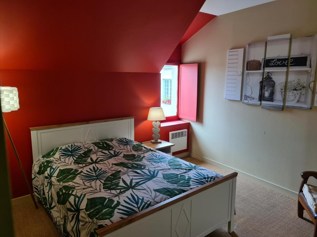 Le Gite Des Serres Parne-sur-Roc Exterior foto